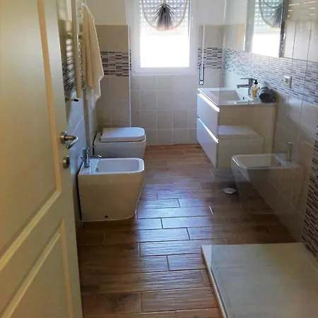 Daire Bb Leola Ladispoli